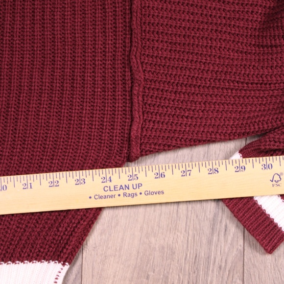 0402 Rue21 Cropped Varsity Cardigan – Maroon & White Knit, Size L - Picture 7 of 7